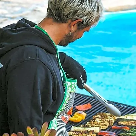 Alojamento de Acomodação e Pequeno-almoço Da Silva Surfcamp- 3 Bettzimmer Mit Fruehstueck
